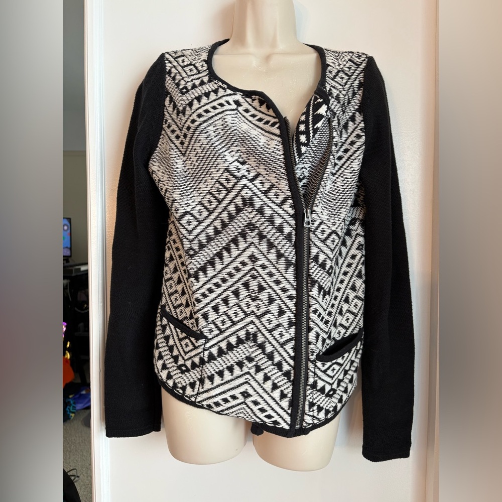 Lucky Brand Black and White Geometric Patterned Jacket Cardigan Sweater